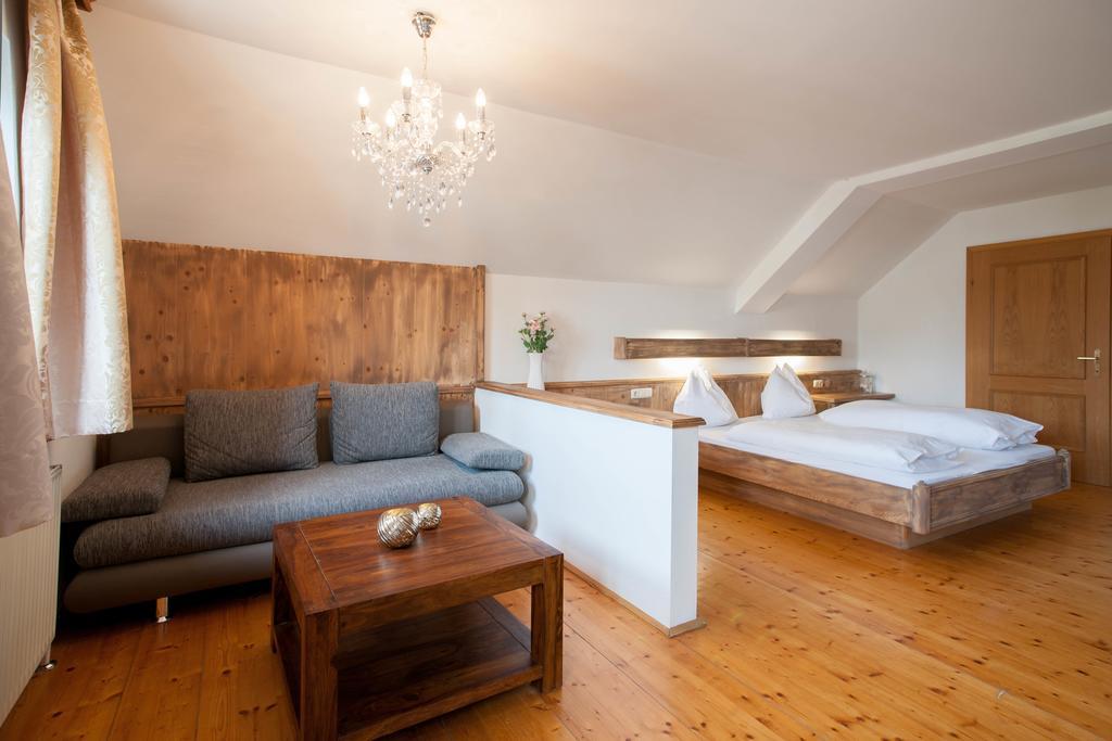 Hotel Alte Post Faistenau Εξωτερικό φωτογραφία