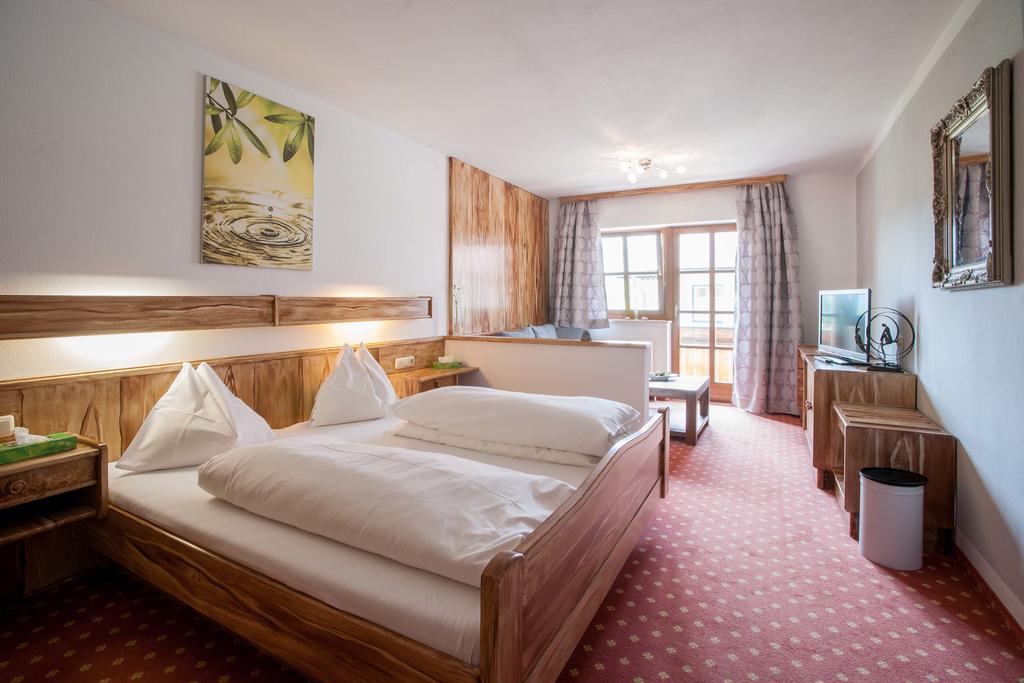 Hotel Alte Post Faistenau Εξωτερικό φωτογραφία