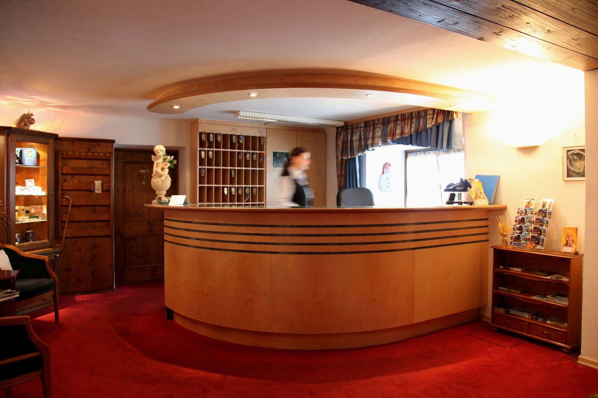 Hotel Alte Post Faistenau Εξωτερικό φωτογραφία