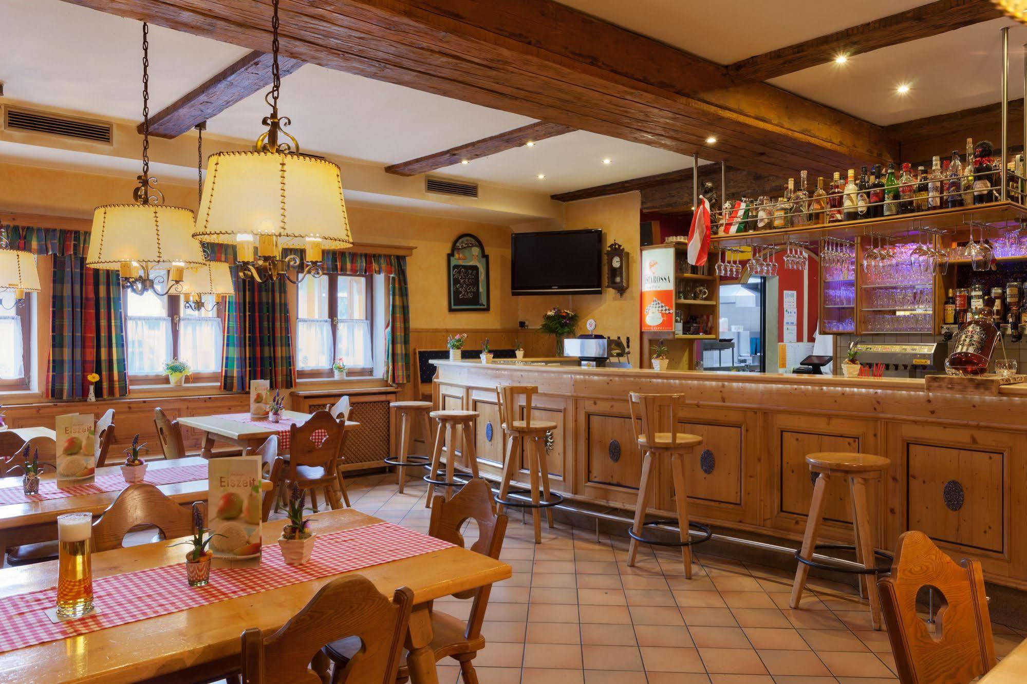 Hotel Alte Post Faistenau Εξωτερικό φωτογραφία